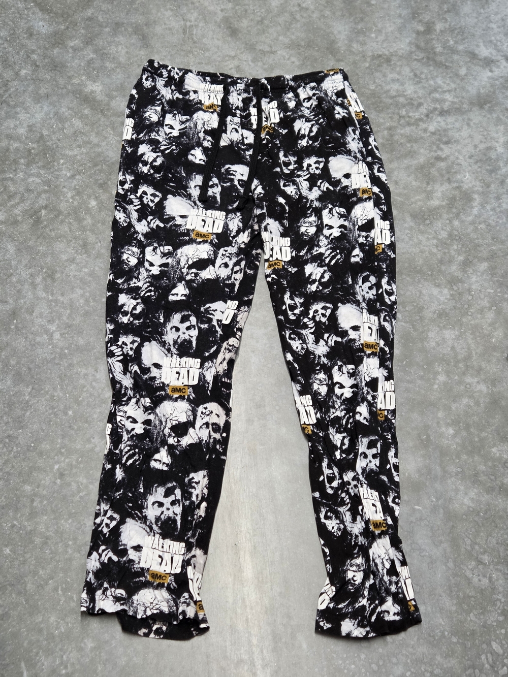2015 AMC The Walking Dead Pajama Lounge Pants 100% Cotton Zombies Size Lg 36-38